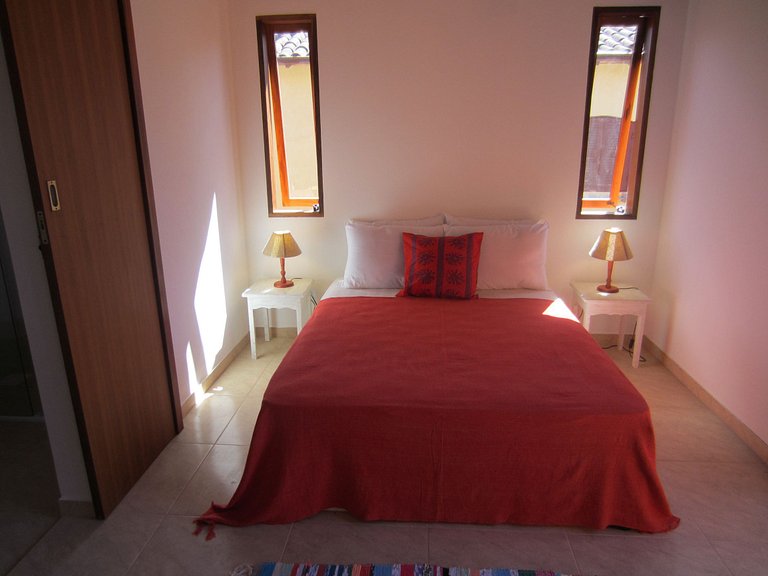 Lirio House. front beach. 3 ensuites, 1km from old center, w